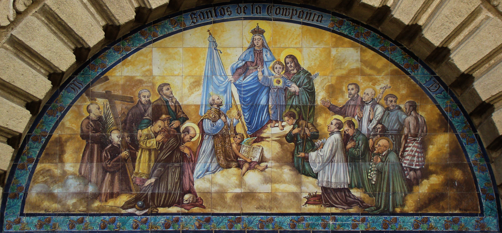00128. Retablo cerámico. Sagrada Familia y Santos de la Compañía de Jesús. Sala Compañía. Jerez de la Frontera. Cádiz.