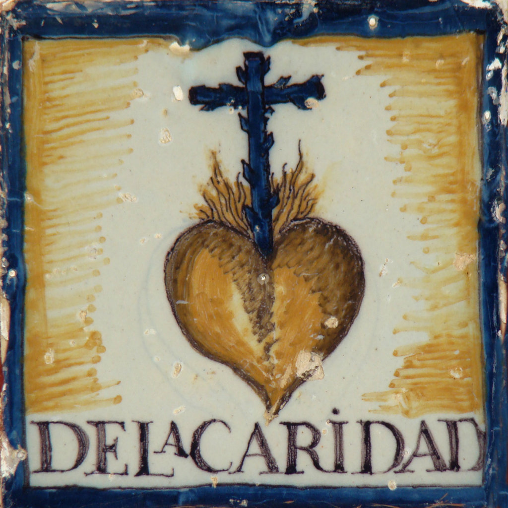 00095. Placa. Azulejo de censo de la Santa Caridad. Fuentes de Andalucía. Sevilla.