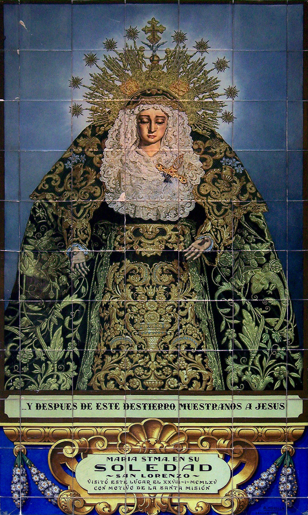 00130. Retablo cerámico. Virgen de la Soledad. Sevilla.