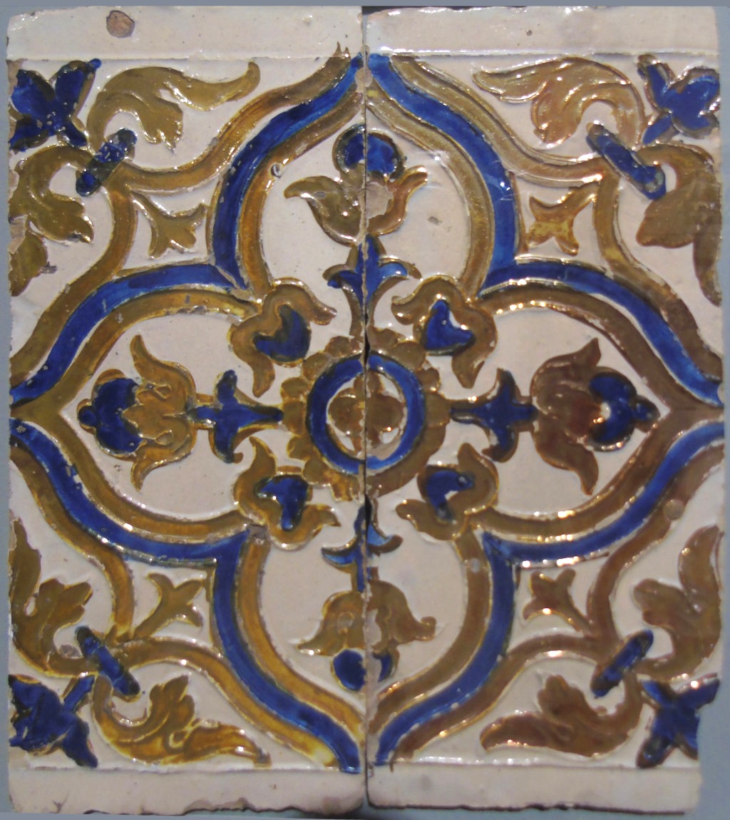 00206. Pareja de azulejos por tabla para techo. Museo de Artes y Costumbres Populares. Sevilla.