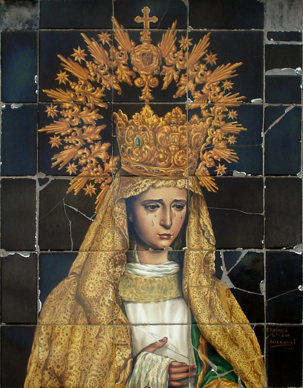 00245. Retablo cerámico. Virgen de la Esperanza. Málaga.