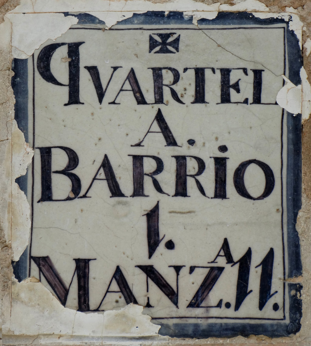 00435. Placa de Olavide. Cuartel-Barrio-Manzana. Archivo General de Indias. Sevilla.