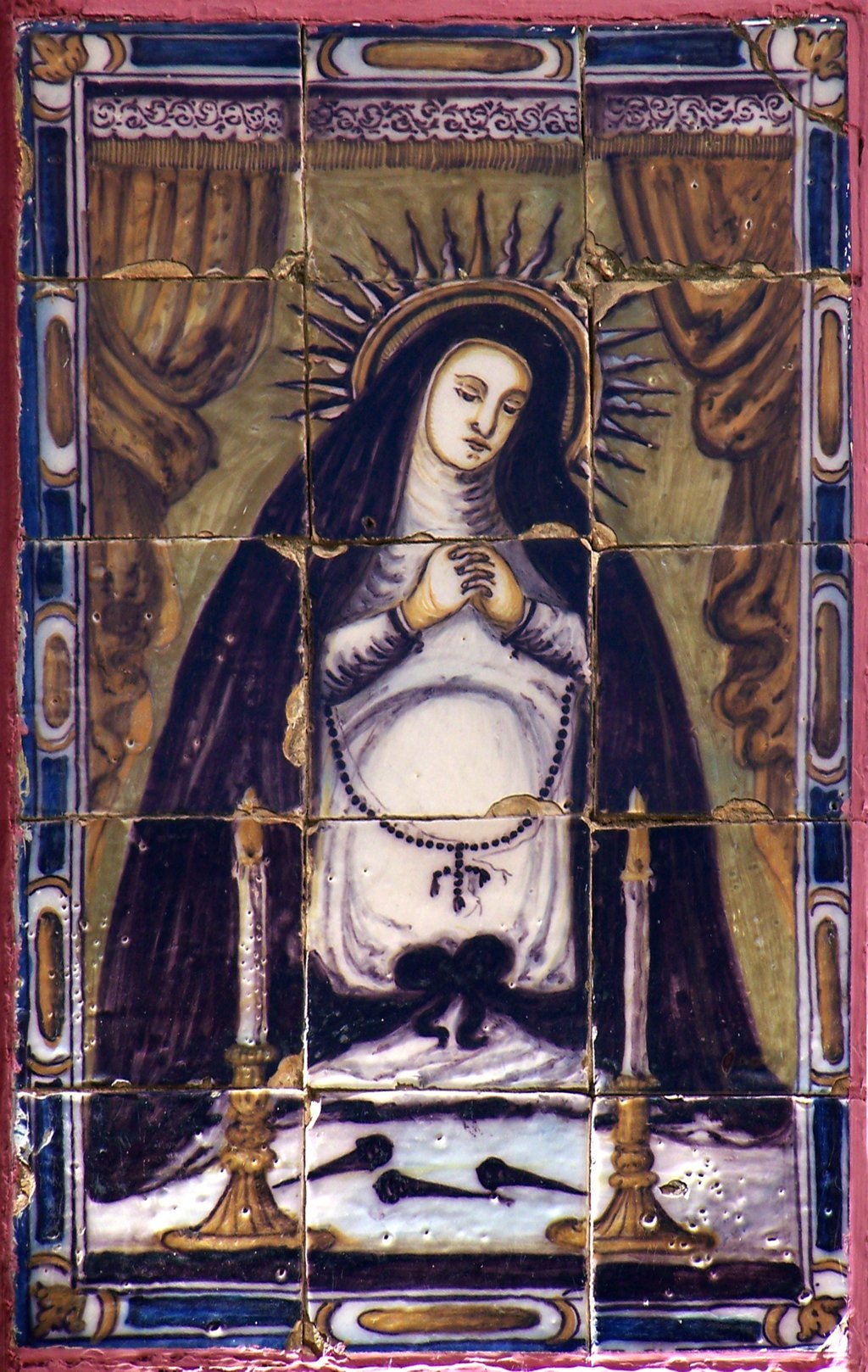 00533. Retablo cerámico. Virgen de la Soledad. Sevilla.