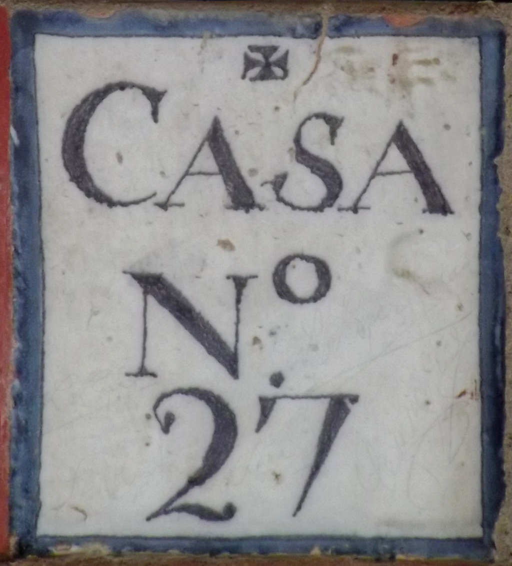 00612. Placa de Olavide. Número de casa. Palacio Arzobispal. Plaza Virgen de los Reyes. Sevilla.
