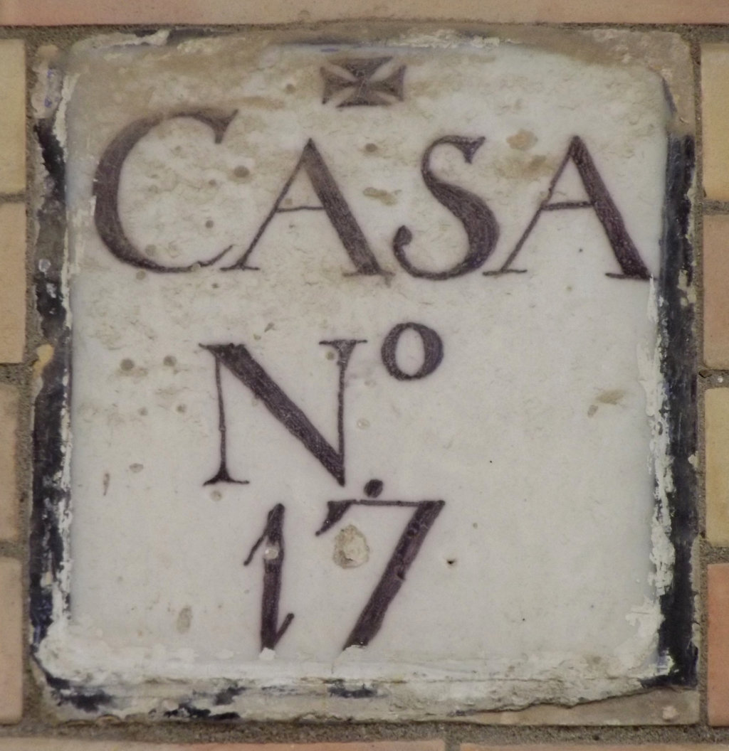 00637. Placa de Olavide. Número de casa. Calle Fabiola, 22. Sevilla.