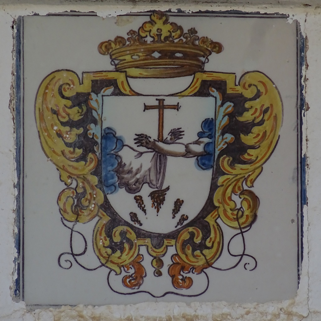 00691. Par de azulejos heráldicos. Herrera del Duque. Badajoz.