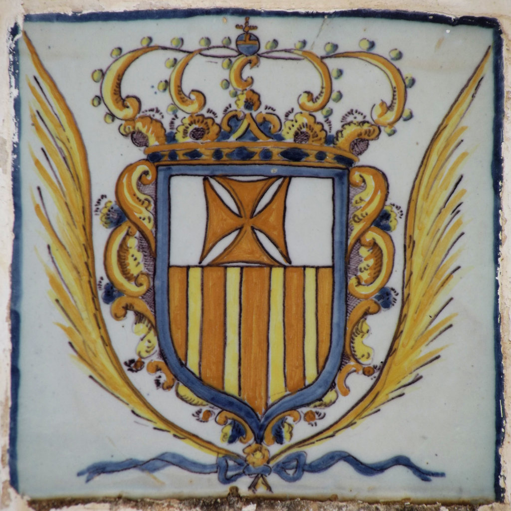 00696. Placa con heráldica mercedaria. Arcos de la Frontera. Cádiz.