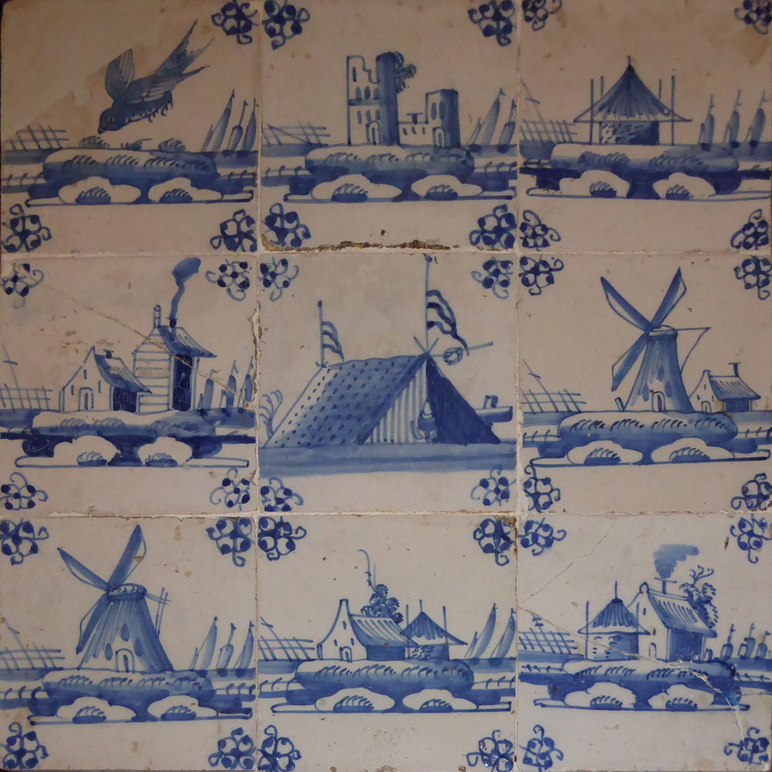 00771. Panel de 9 azulejos de tema único con motivos varios. Colección privada. Cádiz