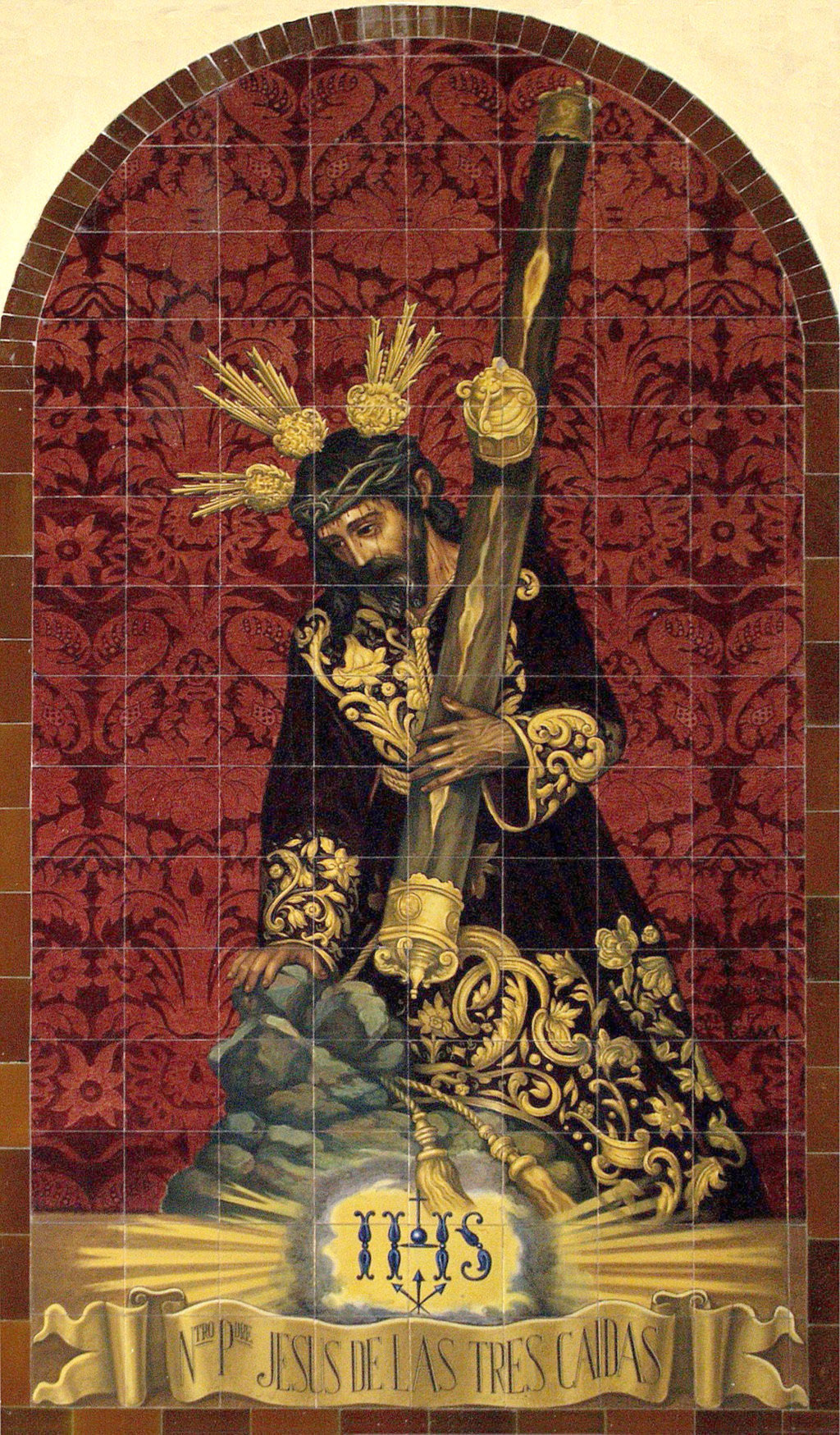 00864. Retablo cerámico. Jesús de las Tres Caídas. Iglesia de San Isidoro. Sevilla.