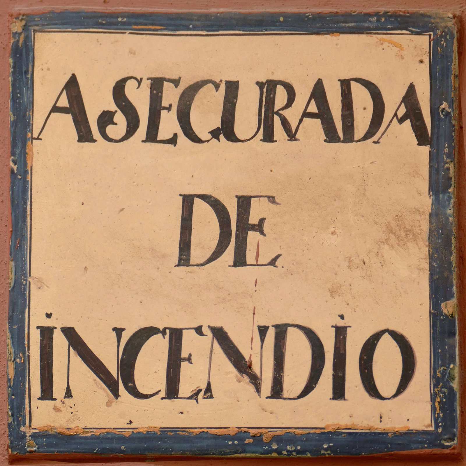 00993. Placa de asegurada de incendios. Sevilla.