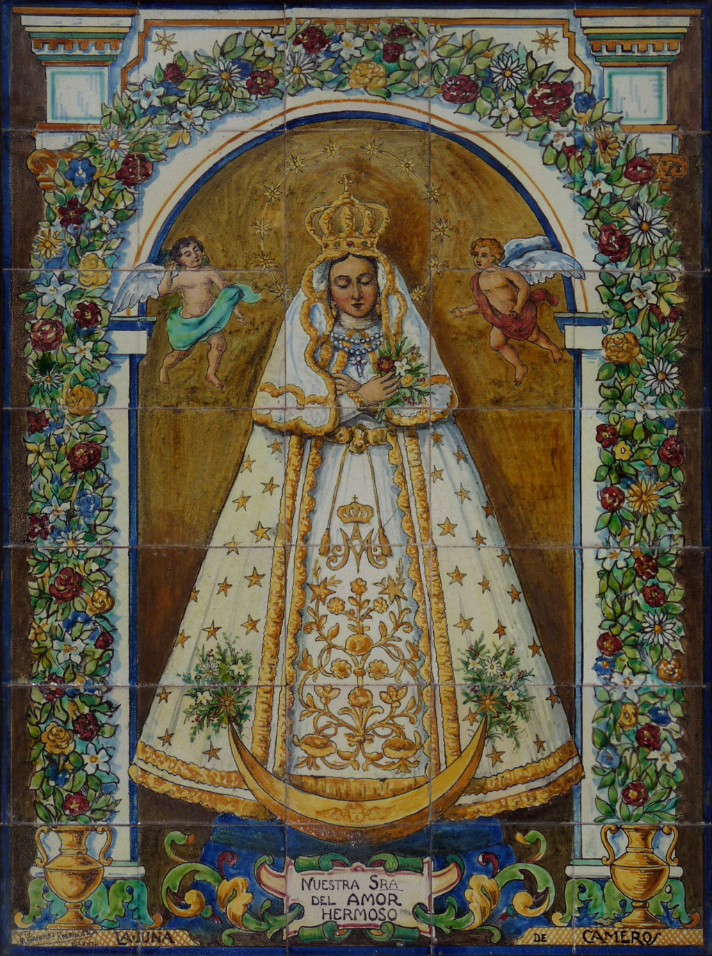 01065. Retablo cerámico. Virgen del Amor Hermoso. Sevilla.