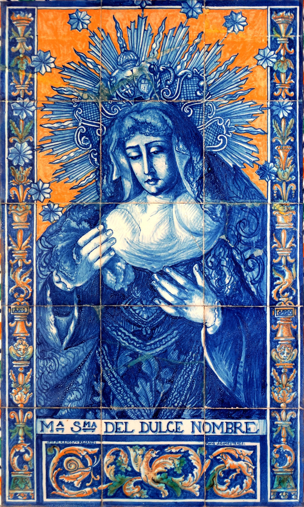 01176. Retablo cerámico. Virgen del Dulce Nombre. Sevilla.