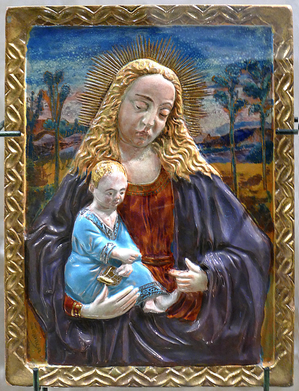 01216. Virgen con Niño a molde. Museo Zuloaga. Segovia.