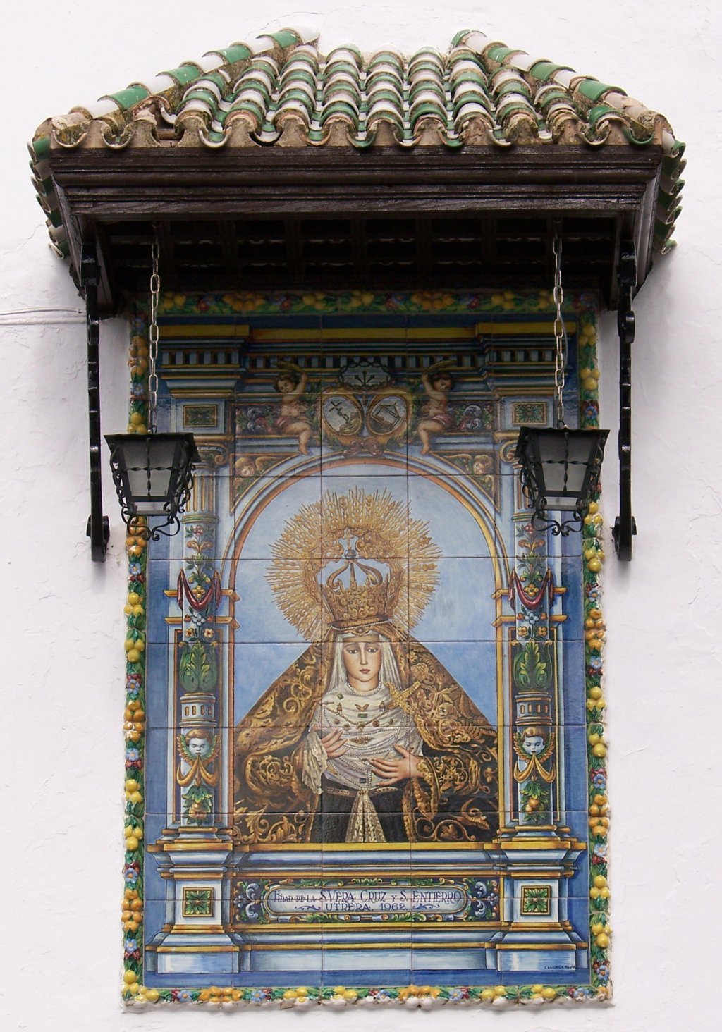 01237. Retablo cerámico. Virgen de los Dolores. Utrera. Sevilla.