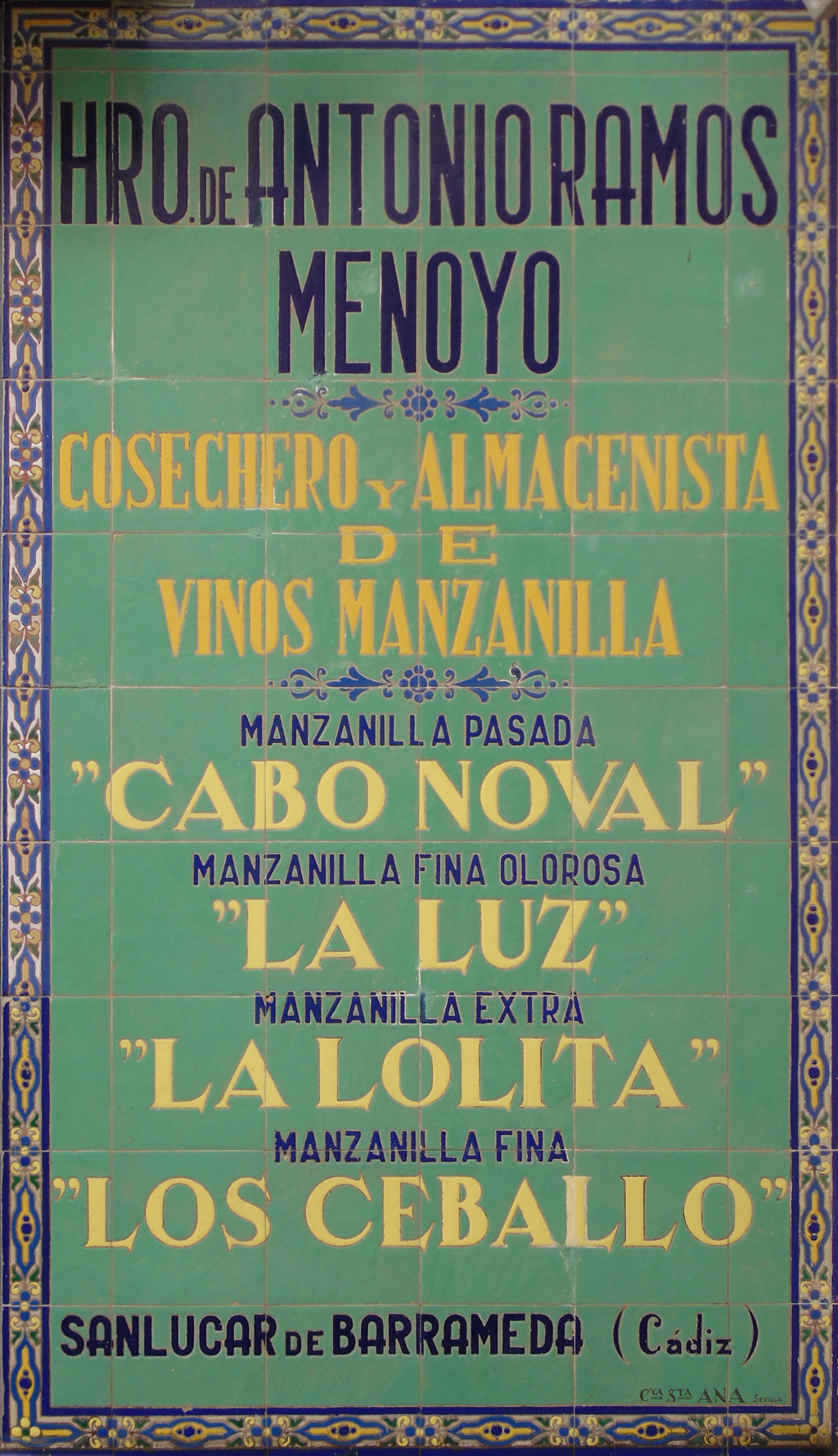 01437. Panel publicitario. Heredero de Antonio Ramos Menoyo. Bodega Los Claveles. Sevilla.