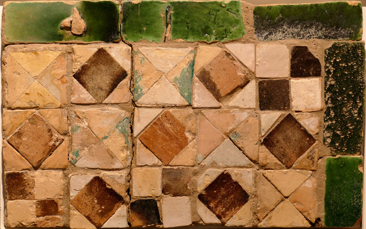 01520. Panel de olambrillas para pavimento. Museo Berardo Estremoz. Estremoz. Portugal.