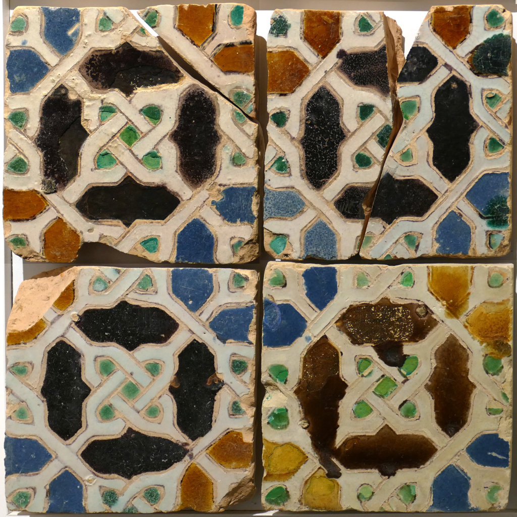 01814. Panel de cuatro azulejos. Museo Berardo Estremoz. Estremoz. Portugal.