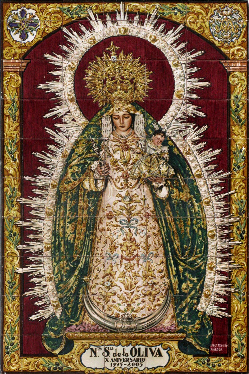 01889. Retablo cerámico. Virgen de la Oliva. Málaga.