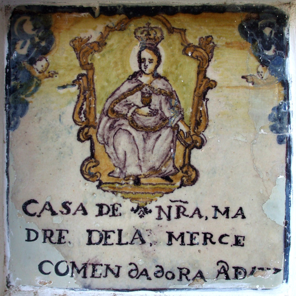 02548. Retablo cerámico. Virgen de la Merced. Convento de la Encarnación. Osuna. Sevilla.