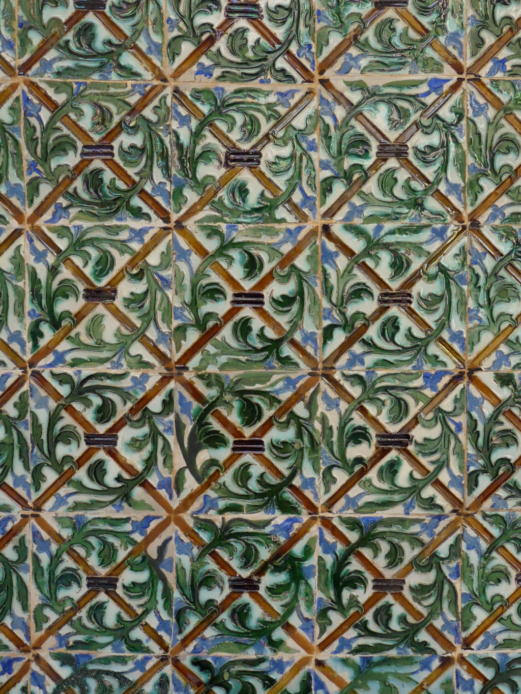 02672. Zócalo. Paño de azulejos de arista. Modelo 006. Casa de Pilatos. Sevilla.
