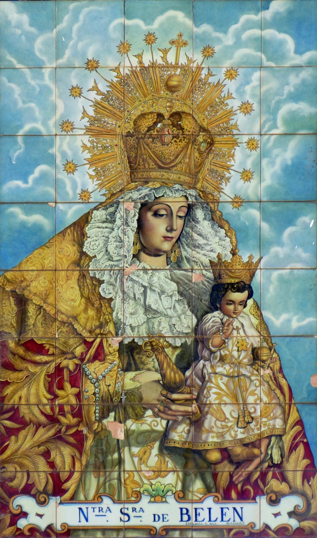 02580. Retablo cerámico. Virgen de Belén. Pilas. Sevilla.