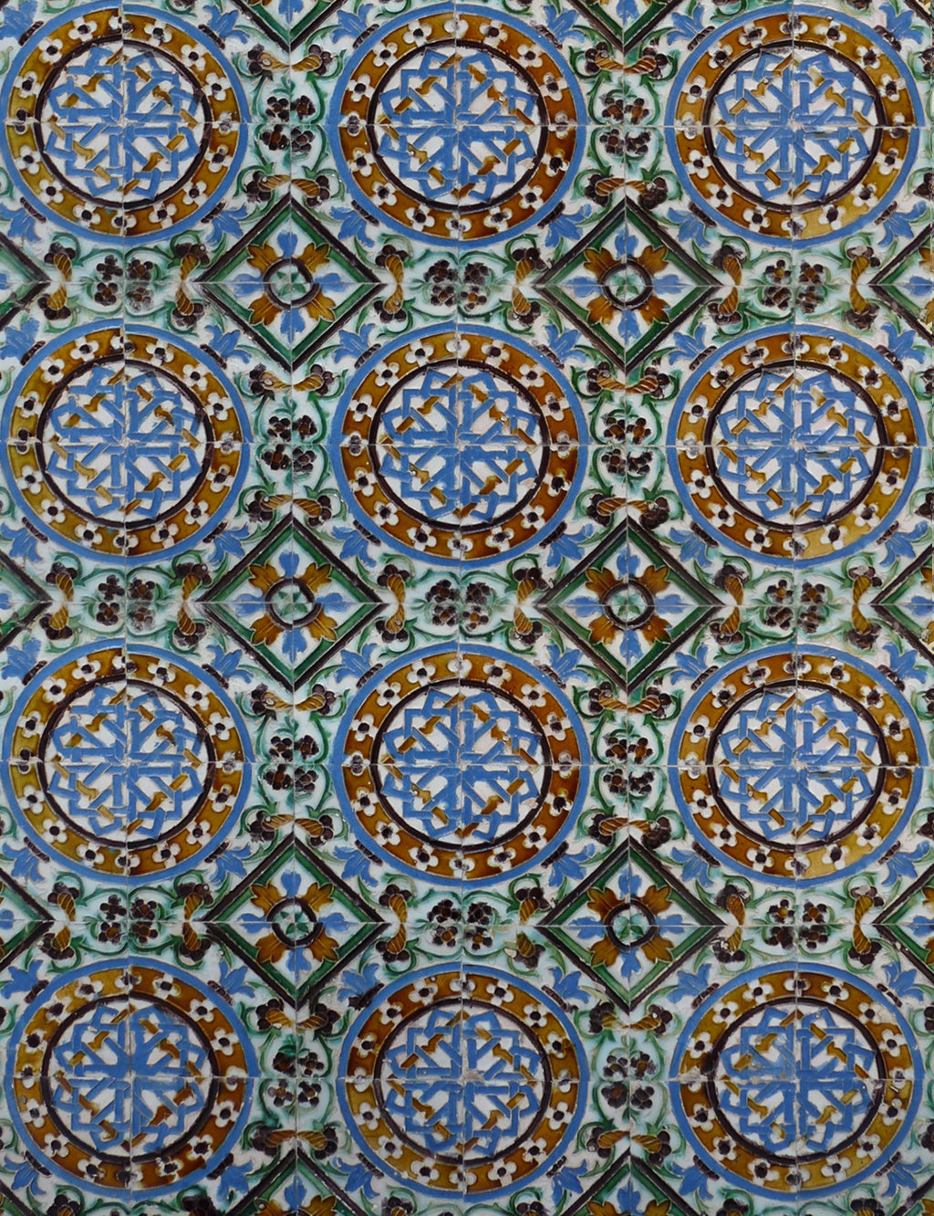 02693. Zócalo. Paño de azulejos de arista. Modelo 027. Casa de Pilatos. Sevilla.