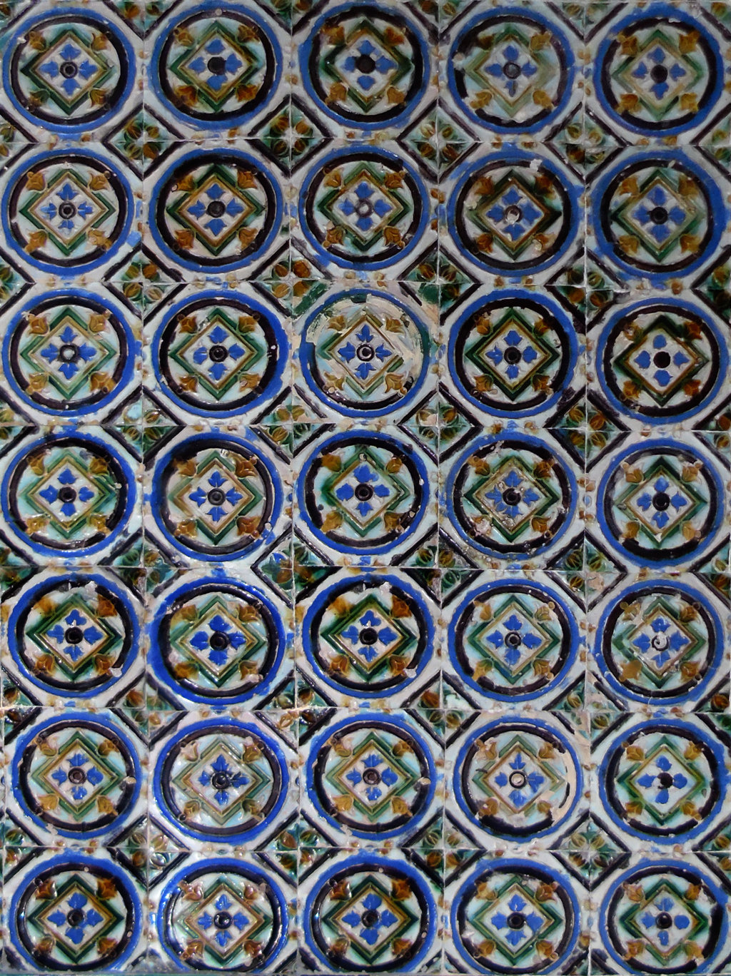 02732. Zócalo. Paño de azulejos de arista. Modelo 064. Casa de Pilatos. Sevilla.
