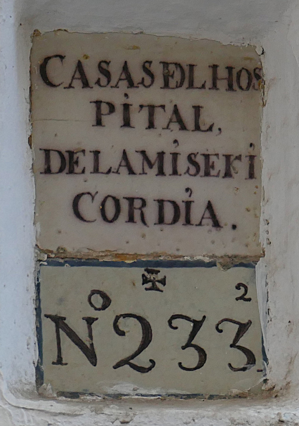 02773. Pareja de azulejos de censo del Hospital de la Misericordia. Sevilla.