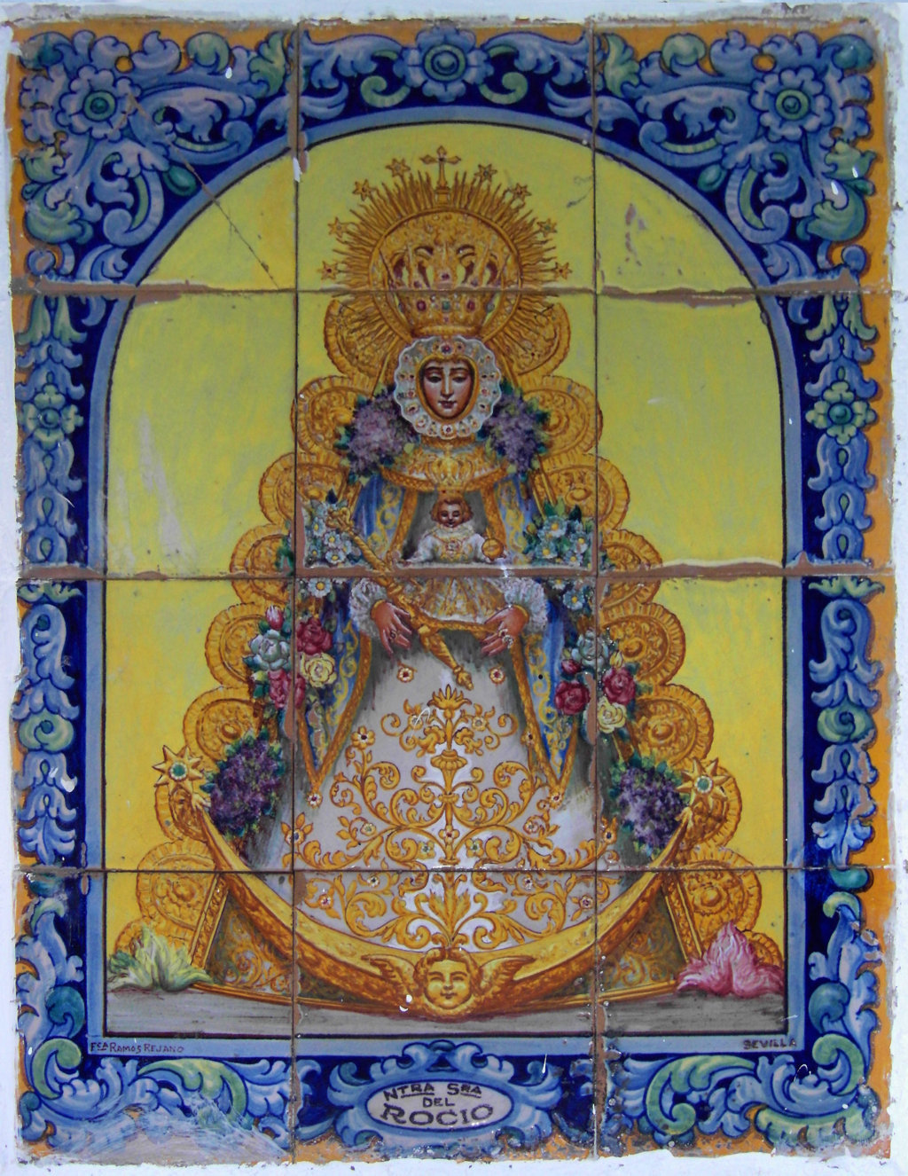 02858. Retablo cerámico. Virgen del Rocío. San Juan de Aznalfarache. Sevilla.