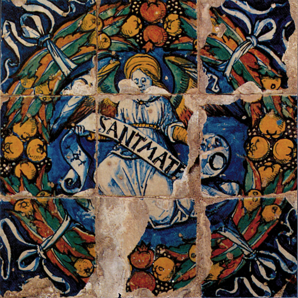 03045. Retablo cerámico. Emblema de San Mateo Evangelista. Museo de Bellas Artes. Sevilla.