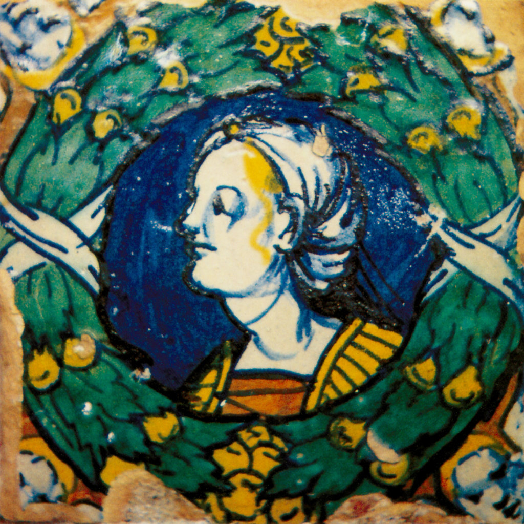 03055. Azulejo retrato femenino de perfil. Museo de Bellas Artes. Sevilla.