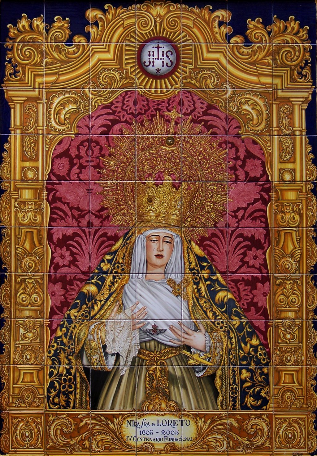 03130. Retablo cerámico. Virgen de Loreto. Iglesia de San Isidoro. Sevilla.