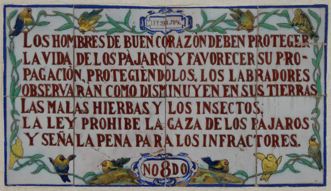 03157. Panel epigráfico alusivo a la protección de los pájaros. Calle Castilla. Sevilla.