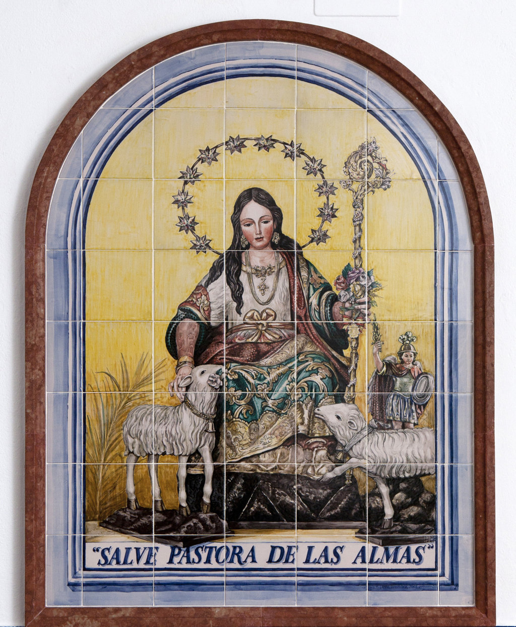 03180. Retablo cerámico. Divina Pastora de las Almas. Cantillana. Sevilla.