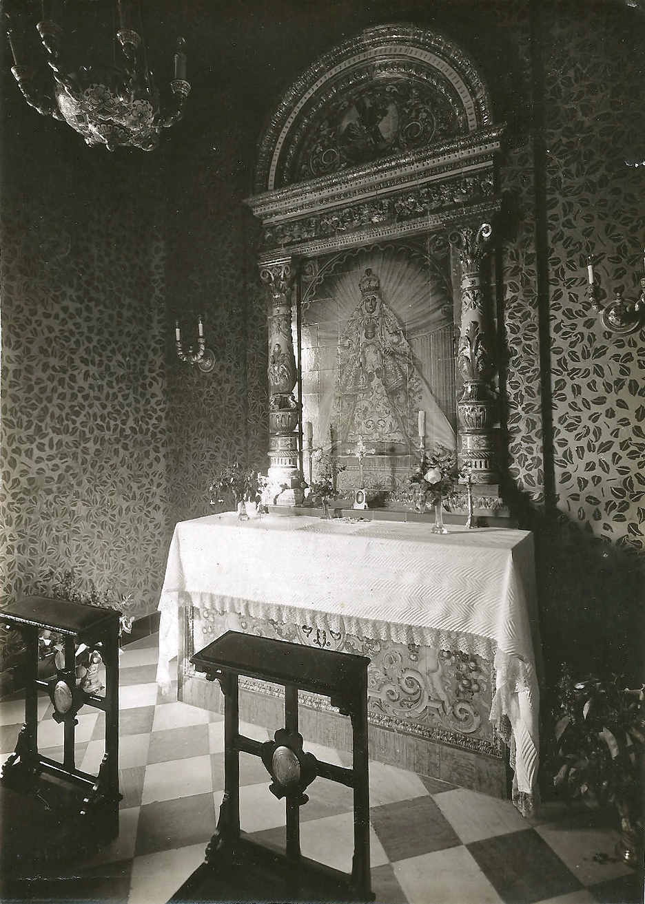 03290. Retablo-altar. Virgen de los Reyes. Sevilla. (Desaparecido)