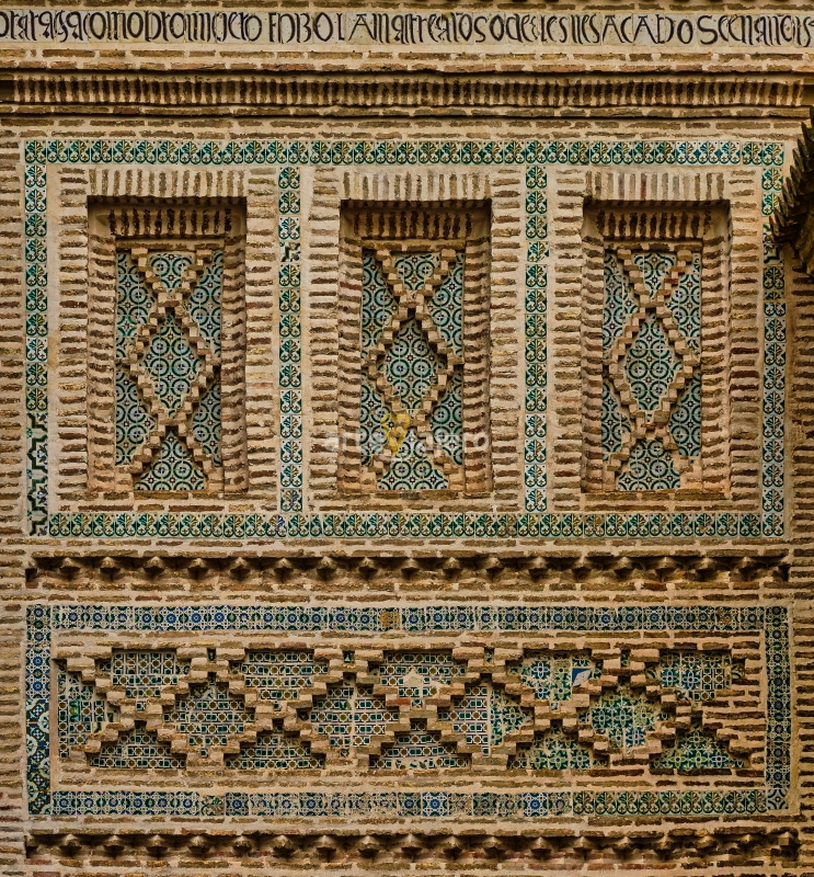 D00325. La cerámica mudéjar de aplicación arquitectónica en Aragón.