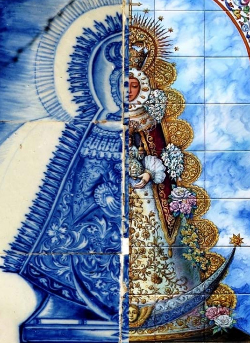 D00353. Evolución de la iconografía de la Virgen del Rocío a través de sus retablos cerámicos